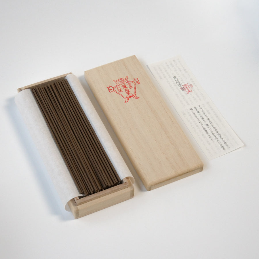 Incense sticks, Taini agarwood (Paulownia box)