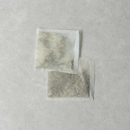 和漢塩湯 レッドソルトと艾葉（ヨモギ）30g×6包